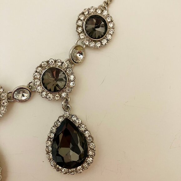 A & A Statement Necklace Brown Crystal Rhinestone Teardrop Silver Chain Vintage - Picture 7 of 11